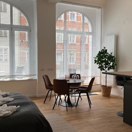 Neu! City-Loft-Apartment Im Goethe Palais I 5P I Lift I Parkplatz I Zentrum I Helios Aue  Esterno foto