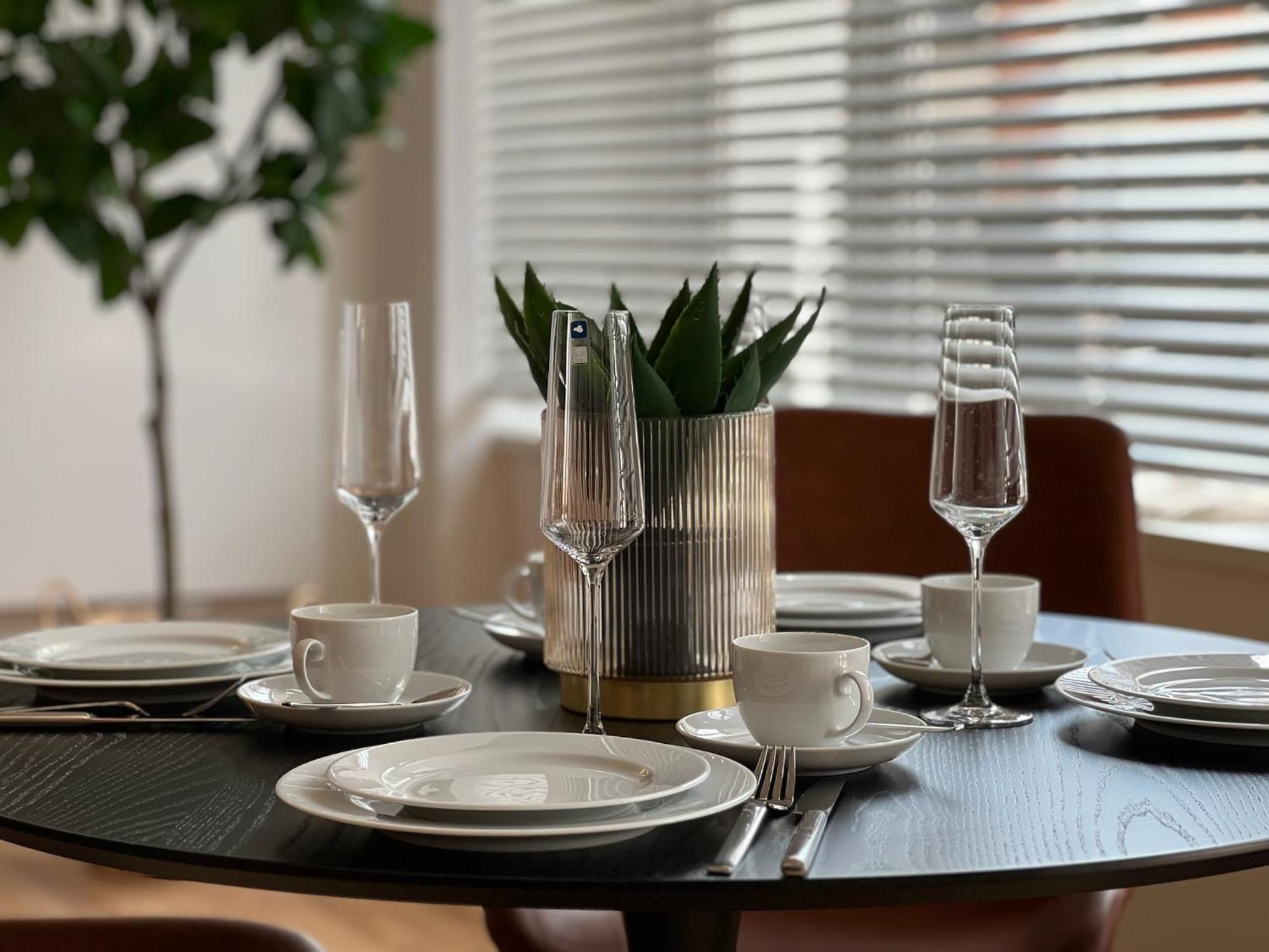 Neu! City-Loft-Apartment Im Goethe Palais I 5P I Lift I Parkplatz I Zentrum I Helios Aue  Esterno foto